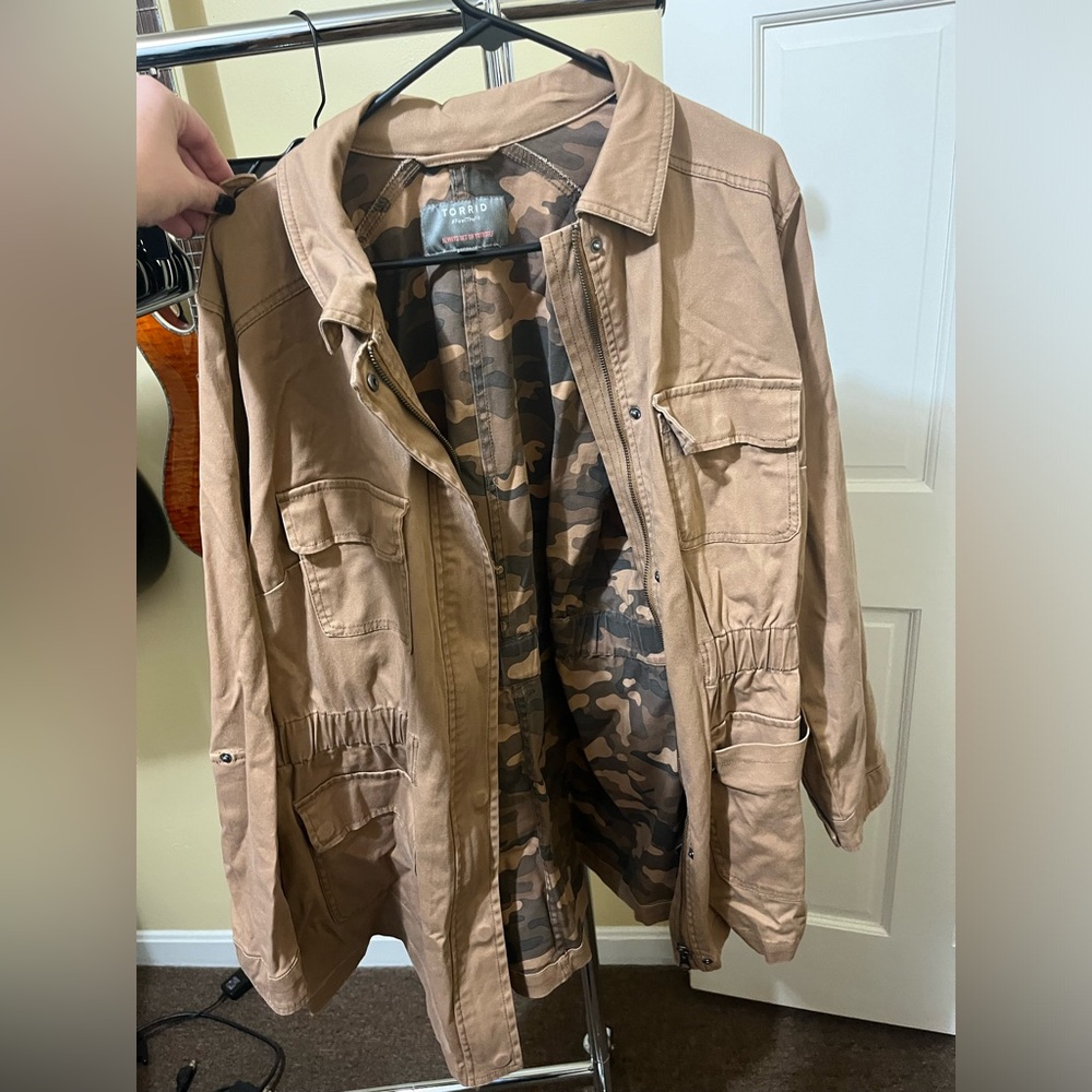 Torrid Anorak Jacket 🧥 - Picture 8 of 9